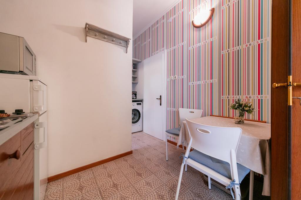 Apartments Kastelani Komiza Exterior photo